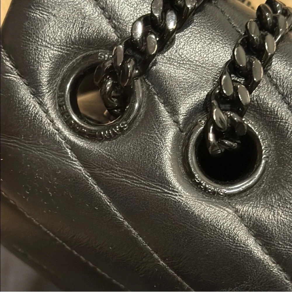 Loulou Medium Crossbody Bag - black on black - Picture 3 of 12